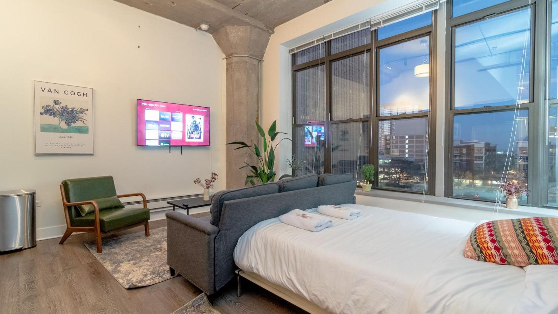 Slumber - Mccormick 3* Chicago