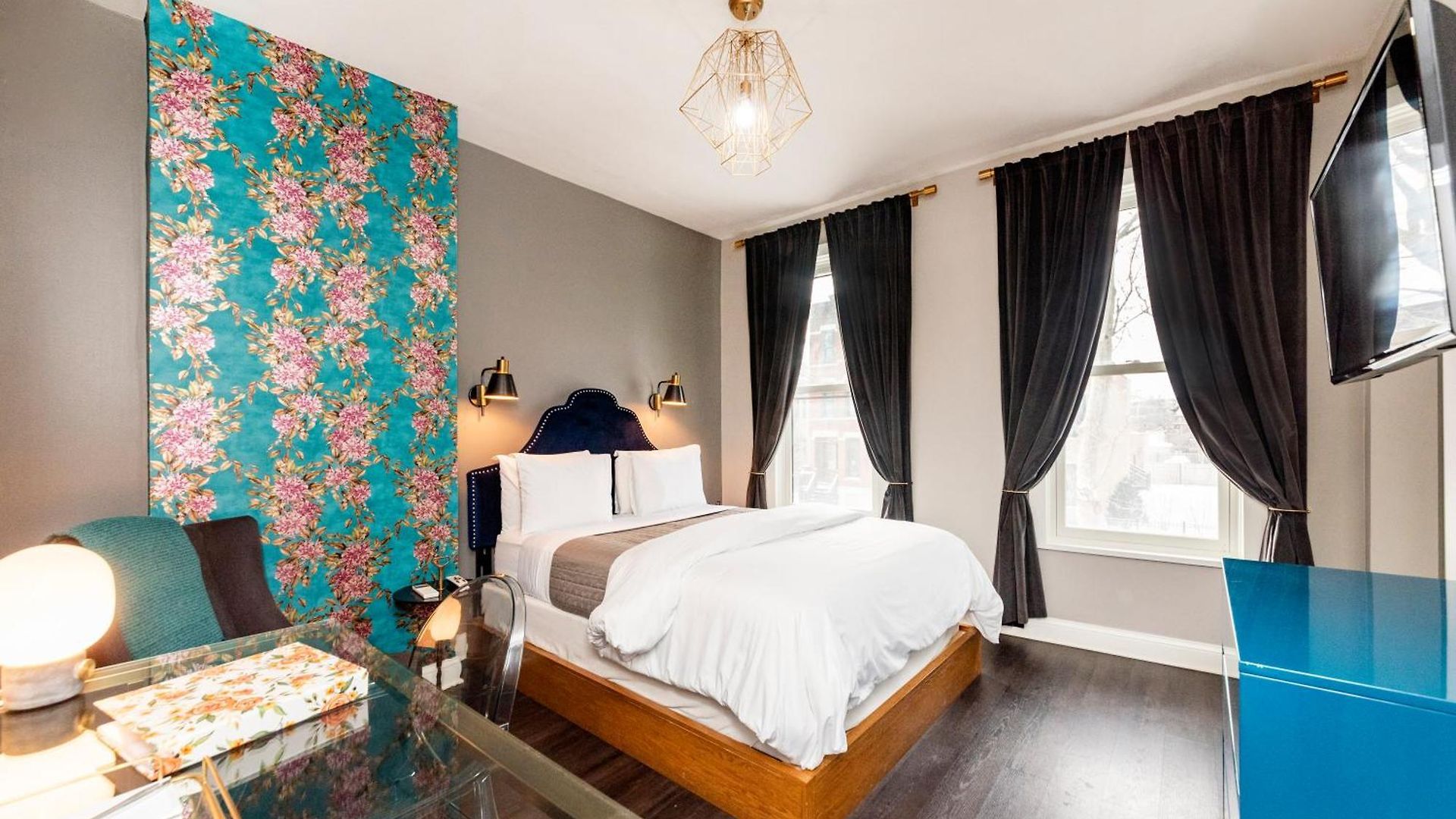 Wicker Park 3*