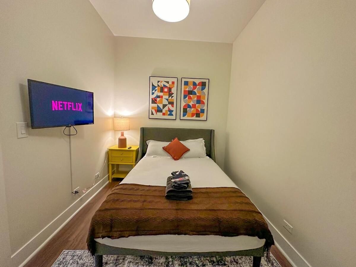Spacious 420 Friendly 3br In South Loop Near Mccormick Place, Grant Park And Soldier Field With Optional Parking Apartment *