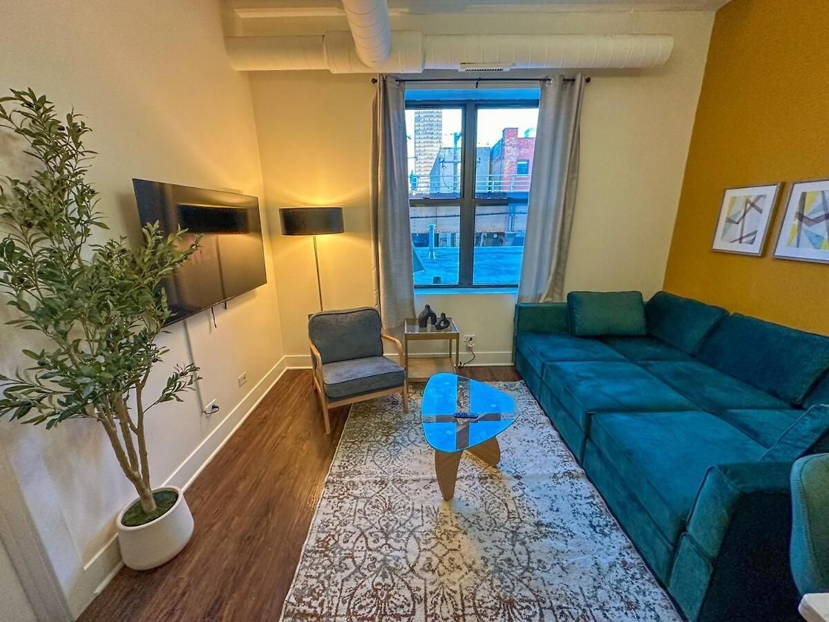 Spacious 420 Friendly 3br In South Loop Near Mccormick Place, Grant Park And Soldier Field With Optional Parking Apartment Chicago