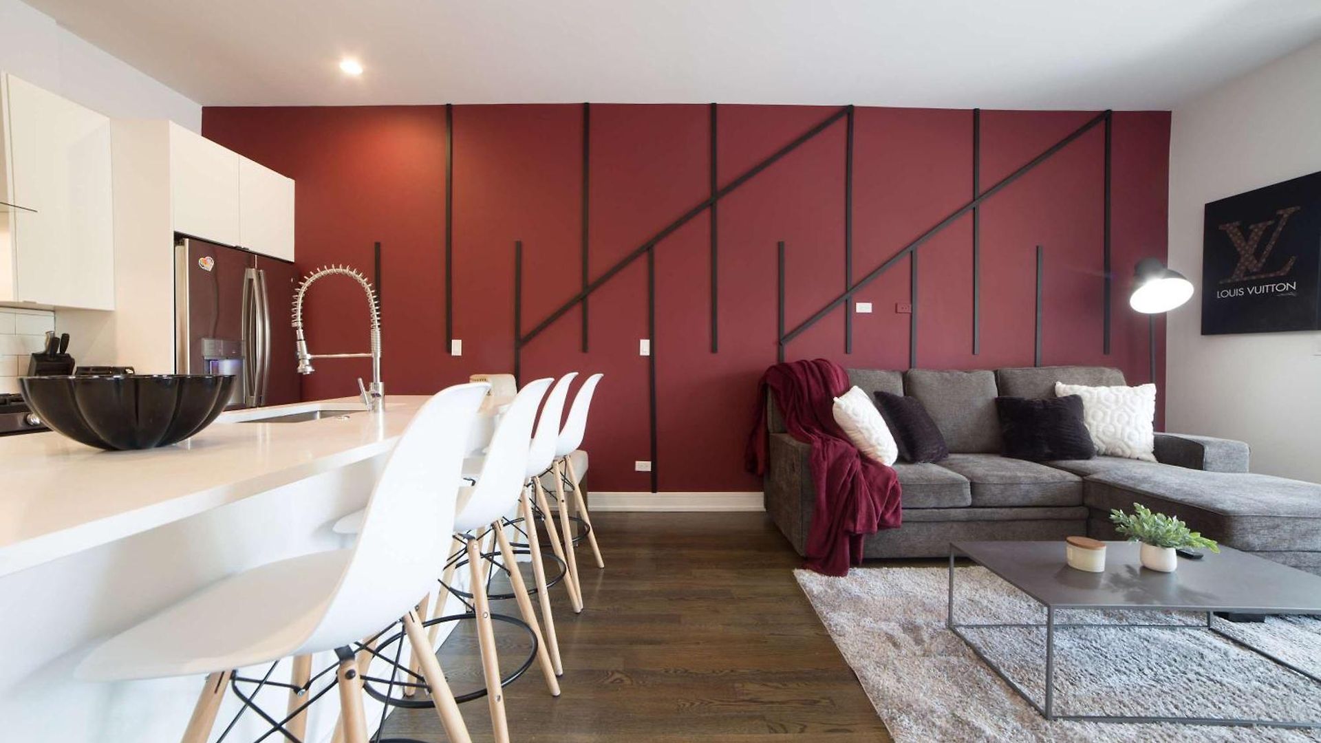 Large 4-bedroom Upscale W Rooftop