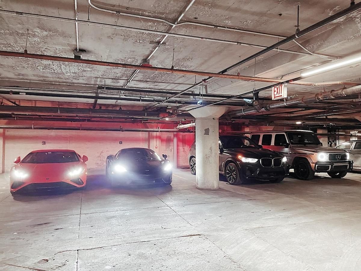 Apartment Mccormick Place With Optional Parking And Sleeps Up To 4 *