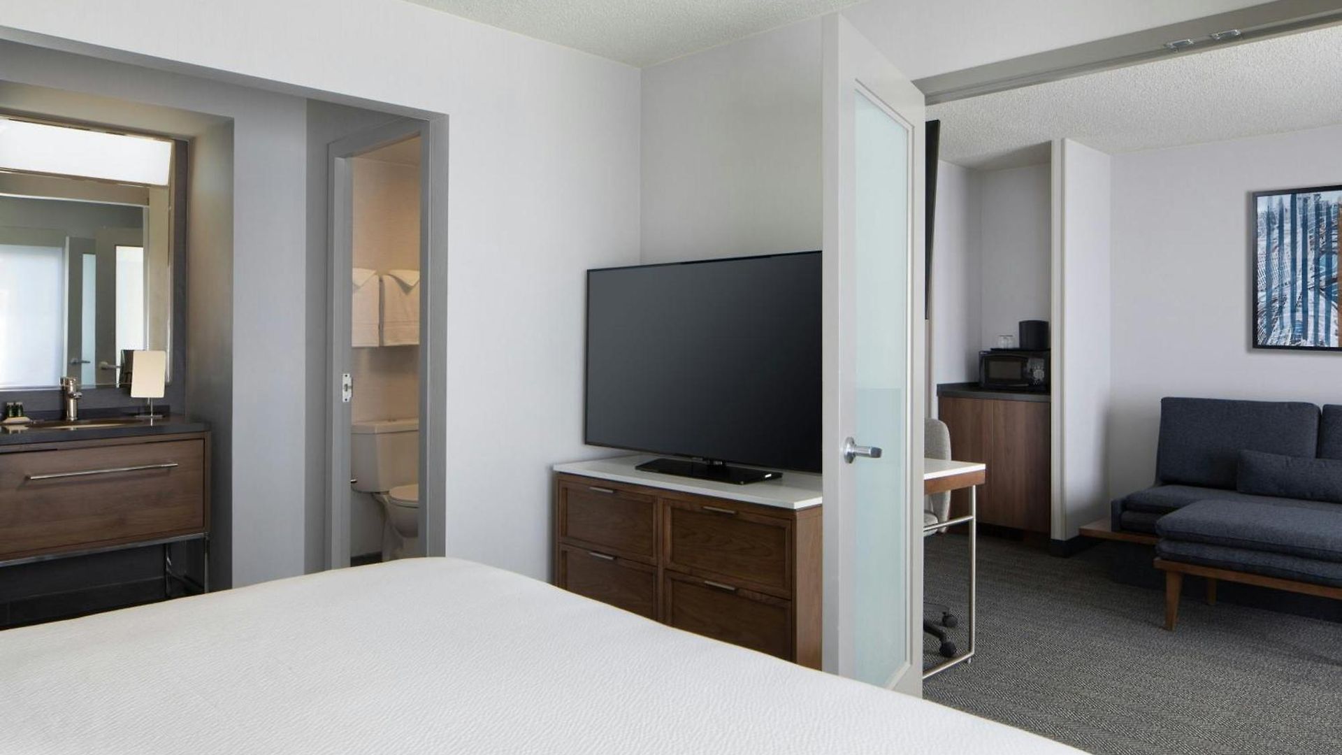 Hotel Courtyard By Marriott Downtown/river North 3*