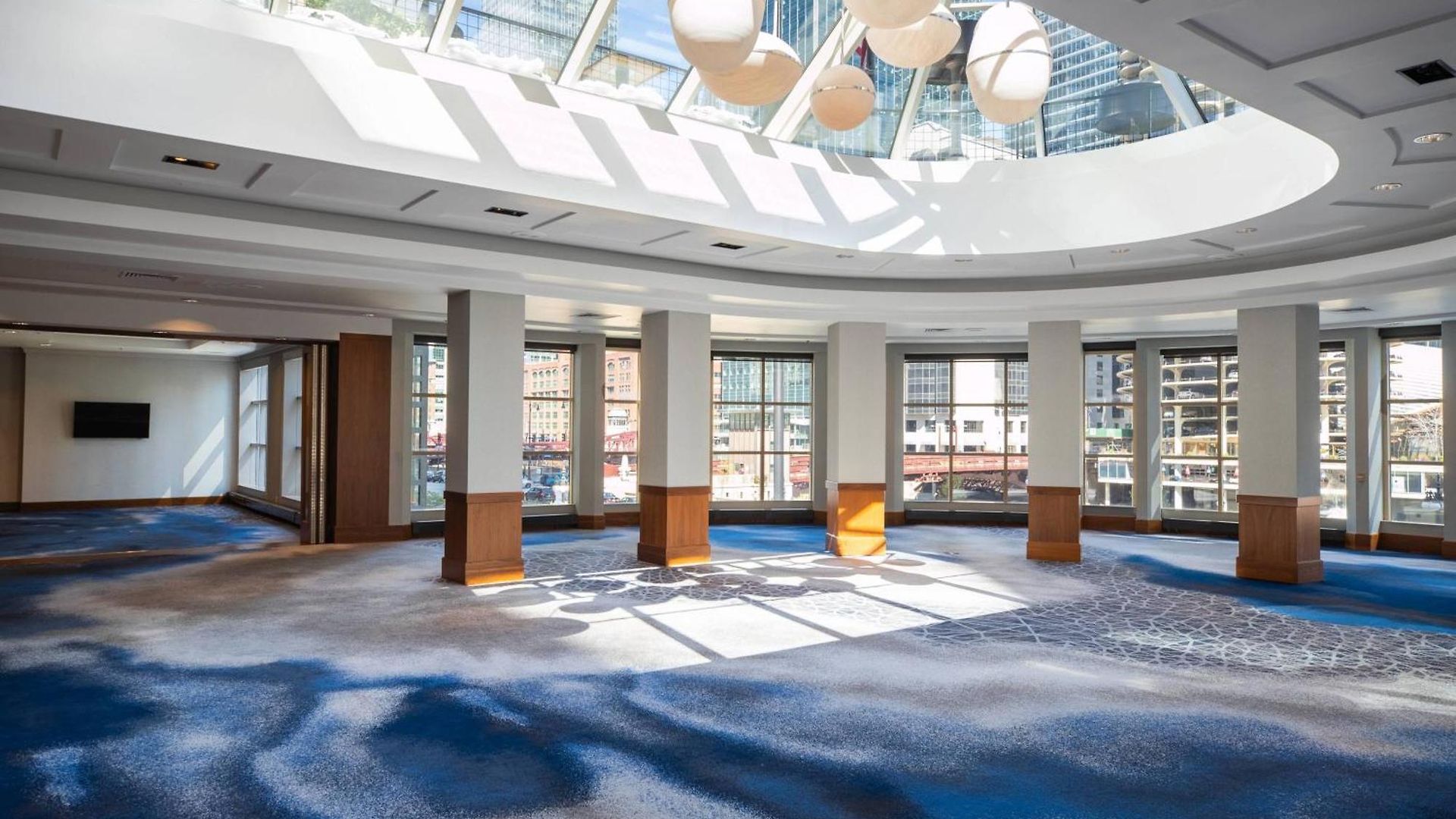 Renaissance Downtown 4* Chicago