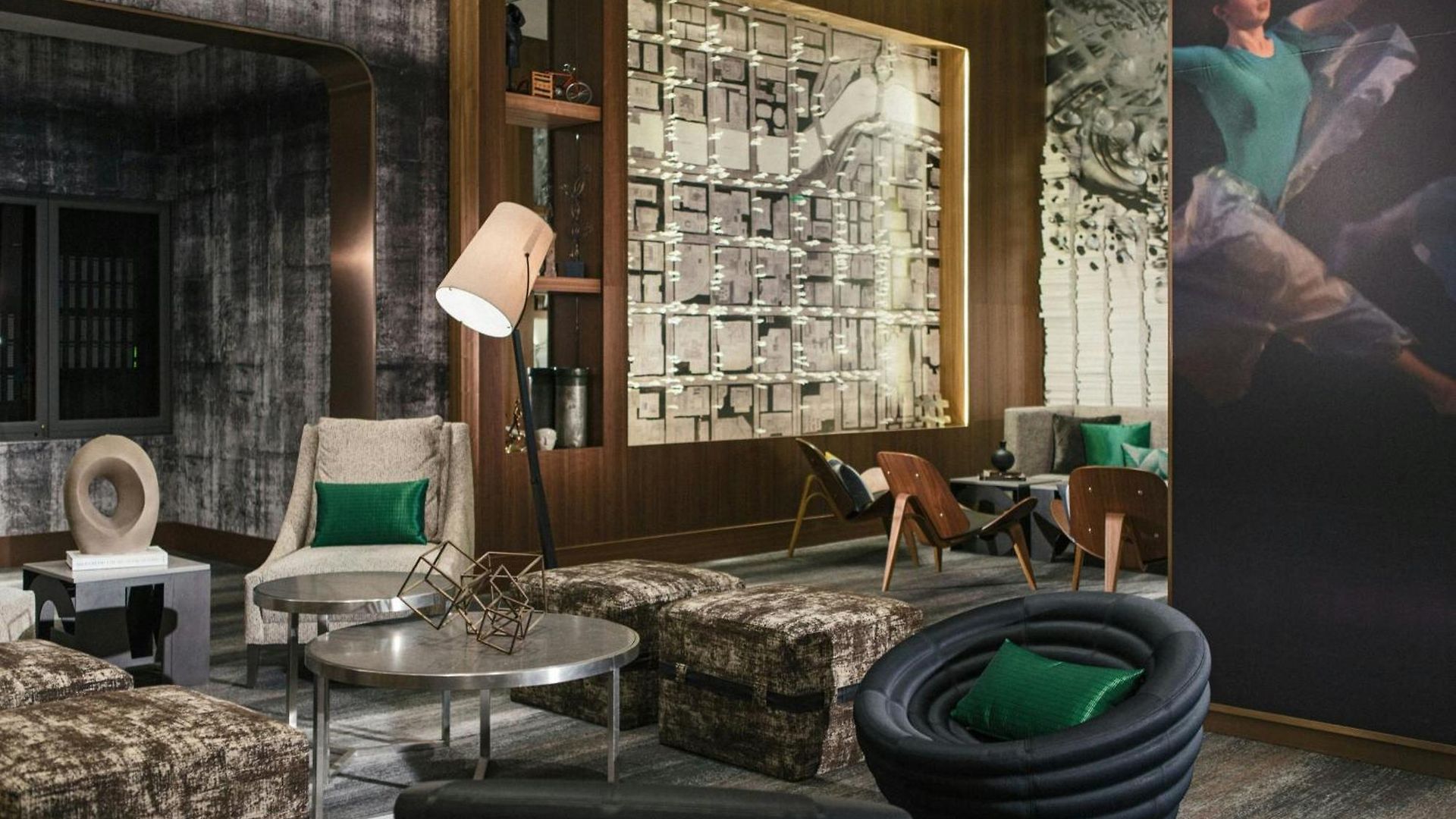 Hotel Renaissance Downtown Chicago