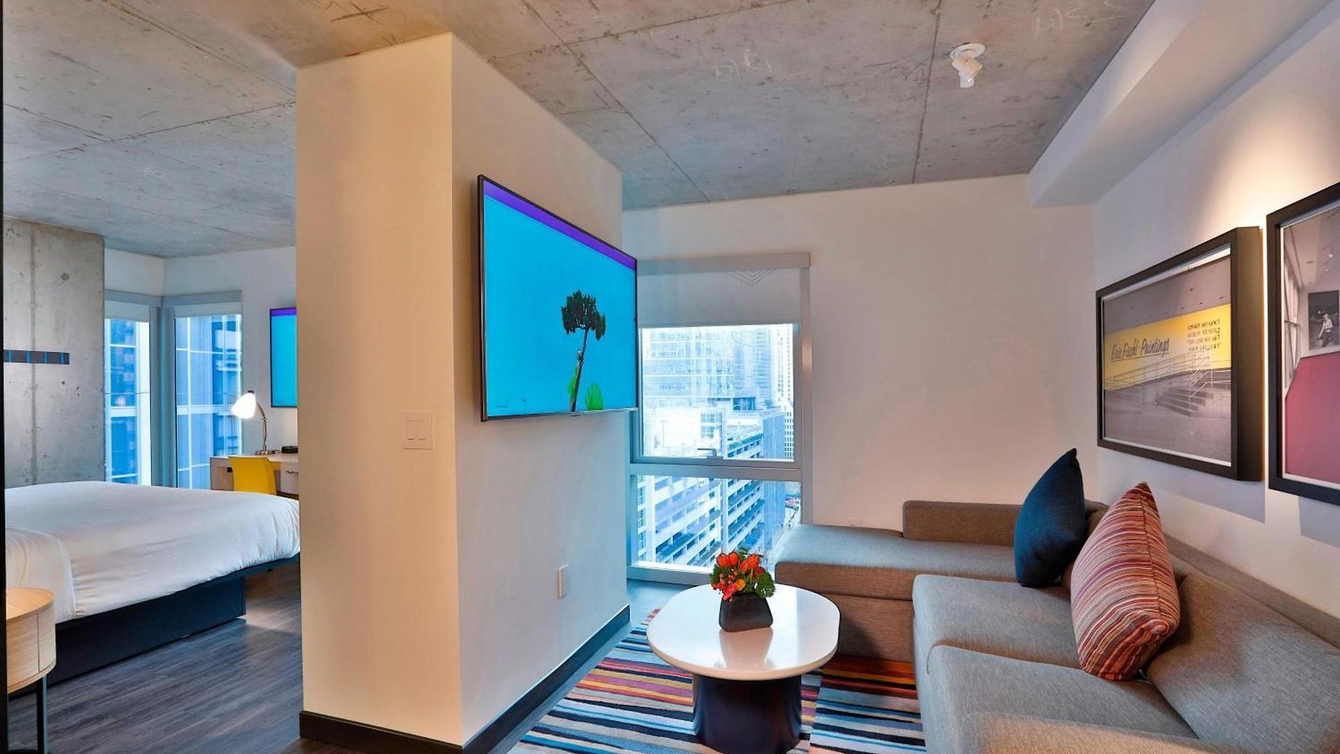 Aloft By Marriott Mag Mile Chicago