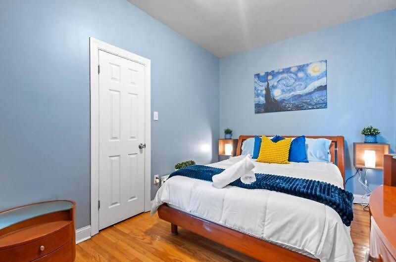 New Luxurious 5bd-2ba Duplex-free Wine-2car Parking Apartment *
