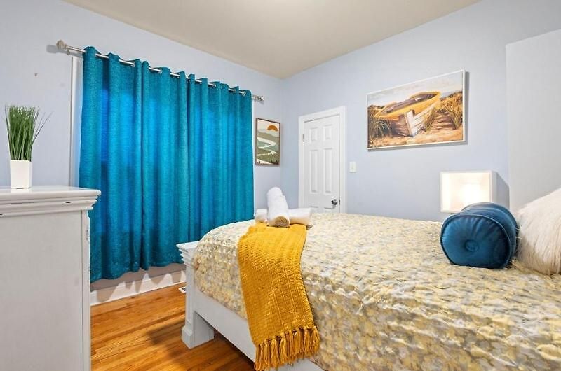 Apartment New Luxurious 5bd-2ba Duplex-free Wine-2car Parking Chicago