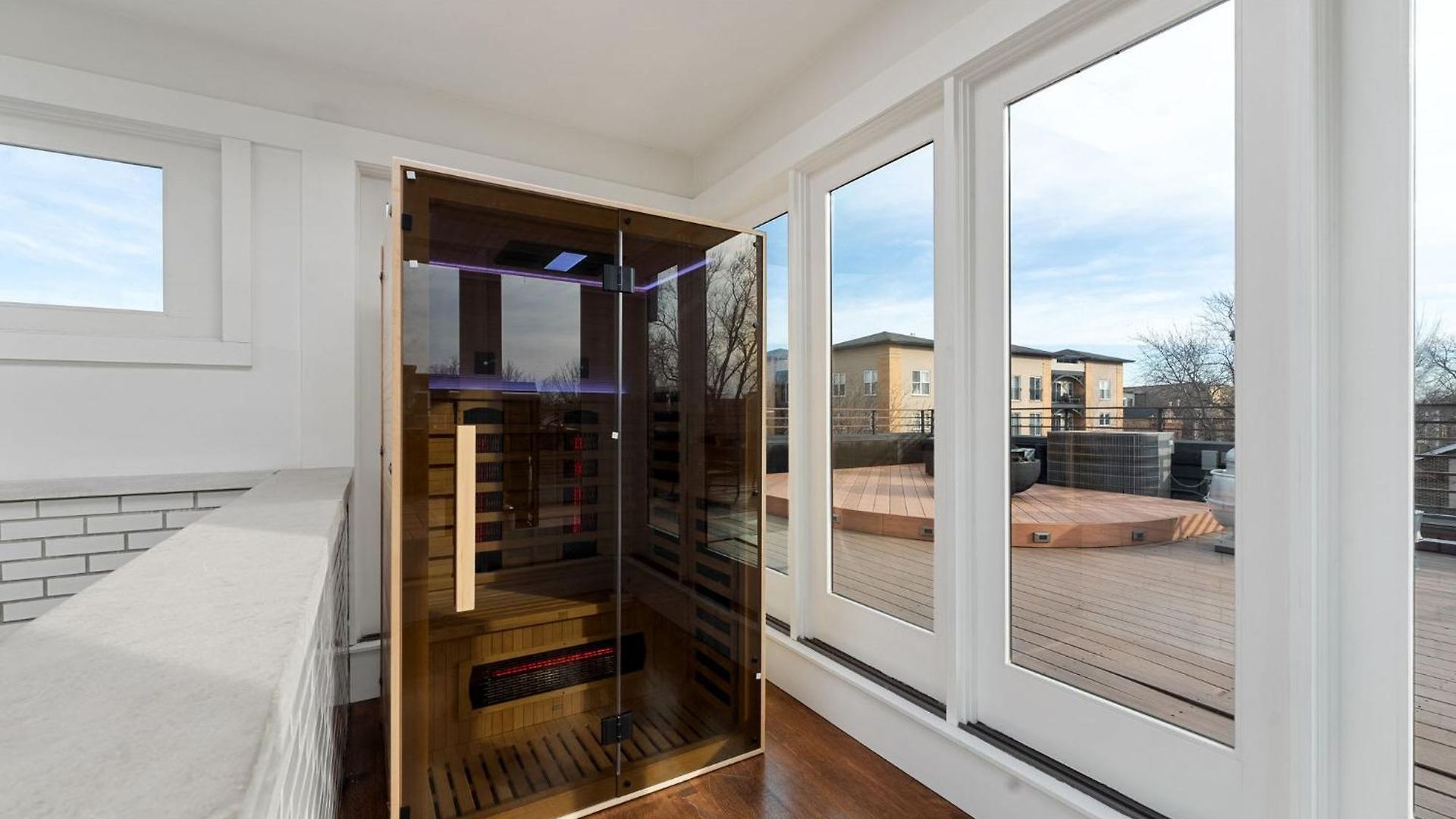 5br 5ba Architectural Estate-theatre Gym Rooftop Holiday home Chicago