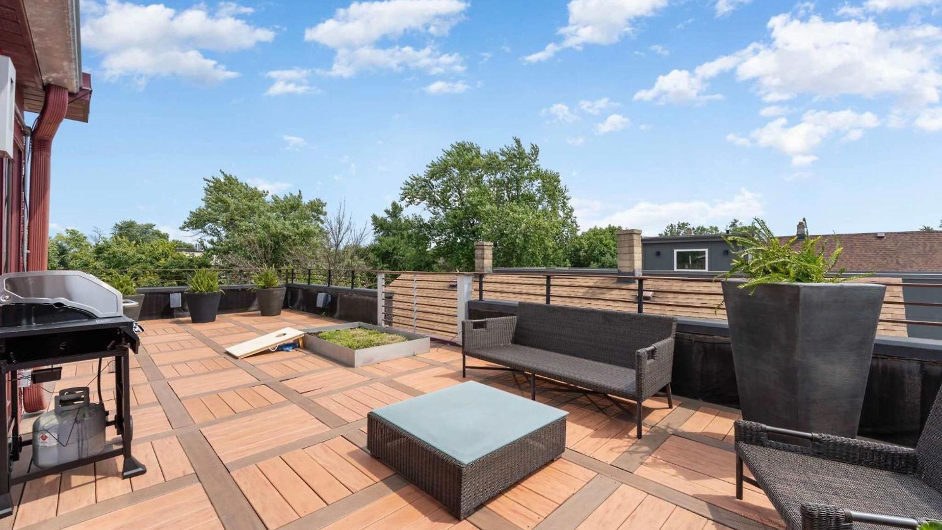 5br 5ba Architectural Estate-theatre Gym Rooftop Holiday home