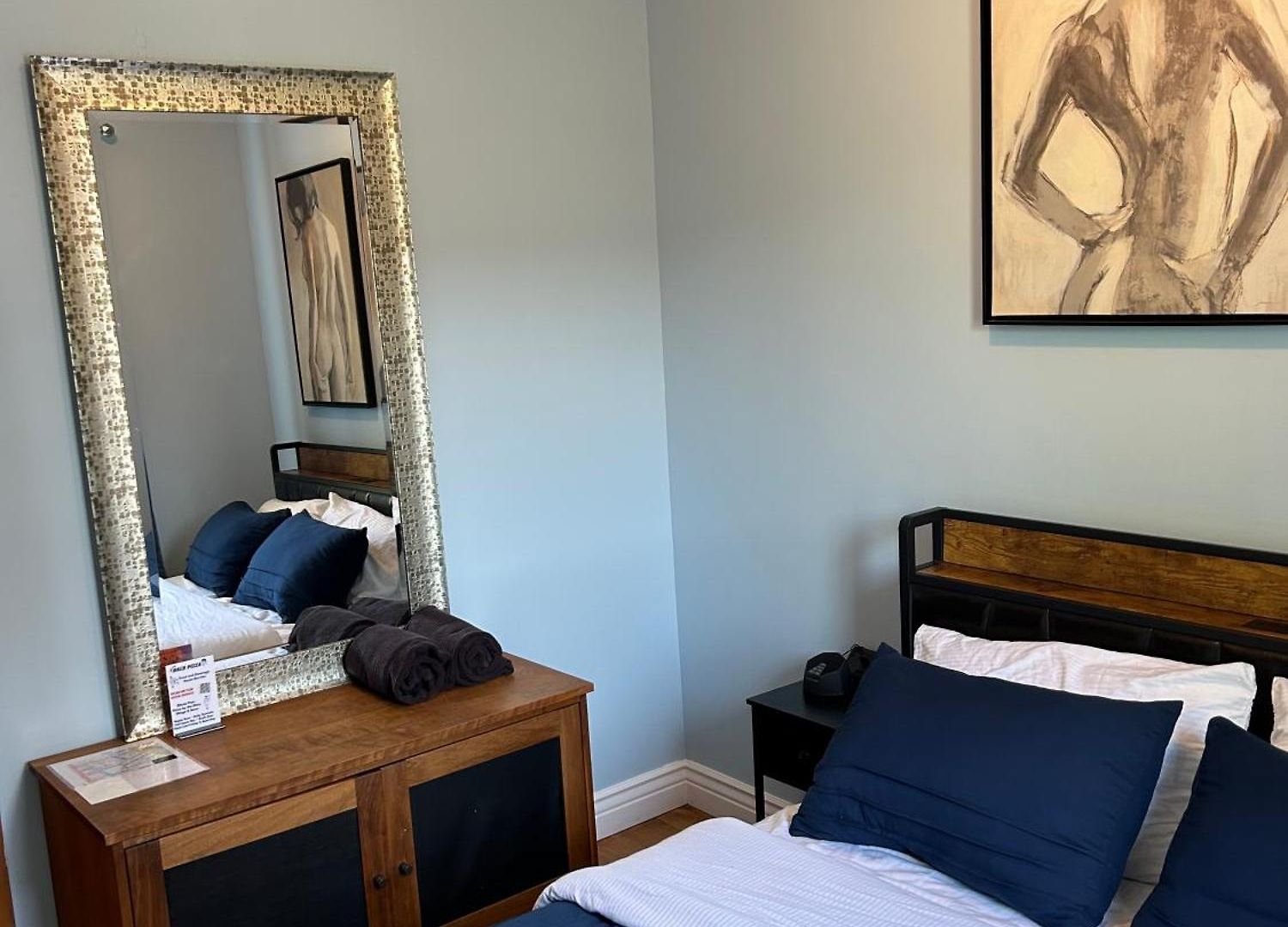 Dorothy's Bed & Breakfast Chicago