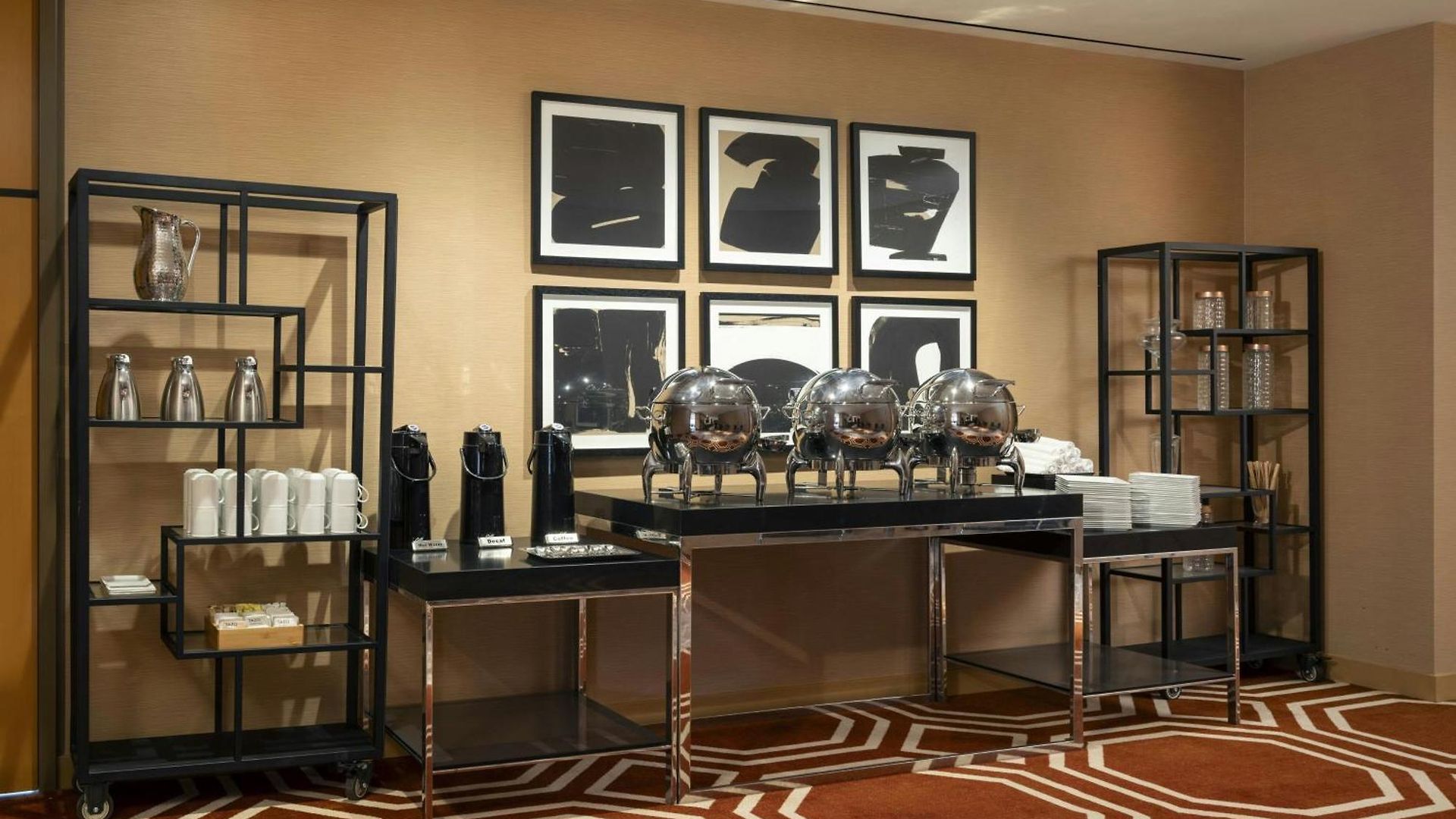 Hotel By Marriott Downtown Magnificent Mile