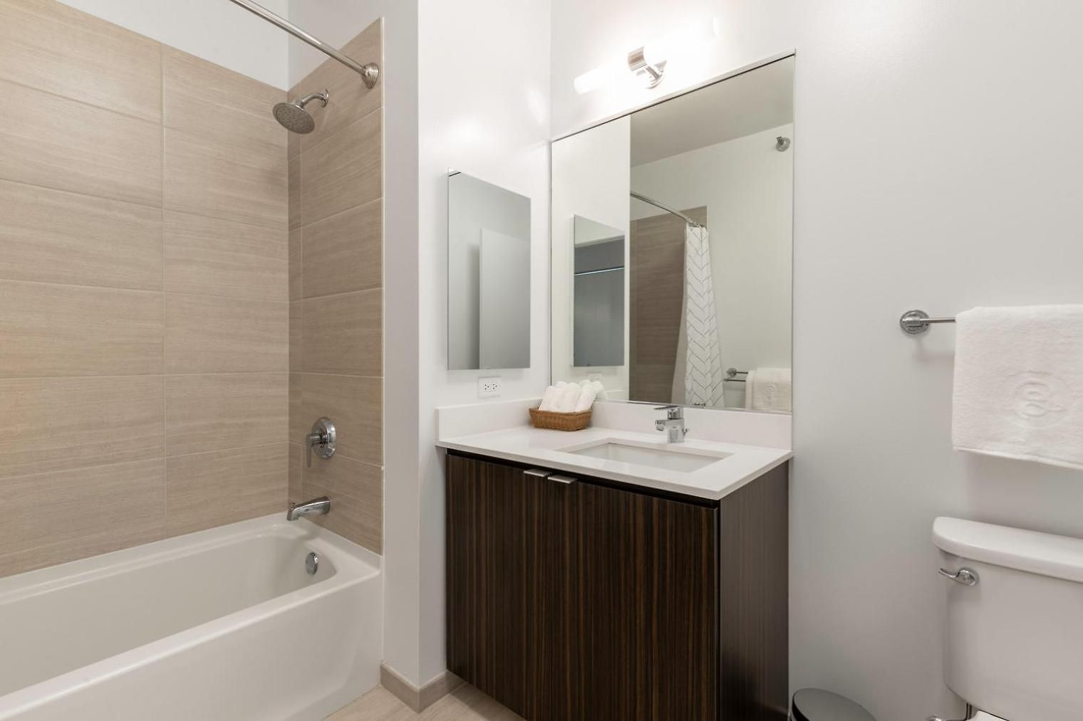 Loop 1br W Gym Pool Wd Nr Millennium Park Chi-227