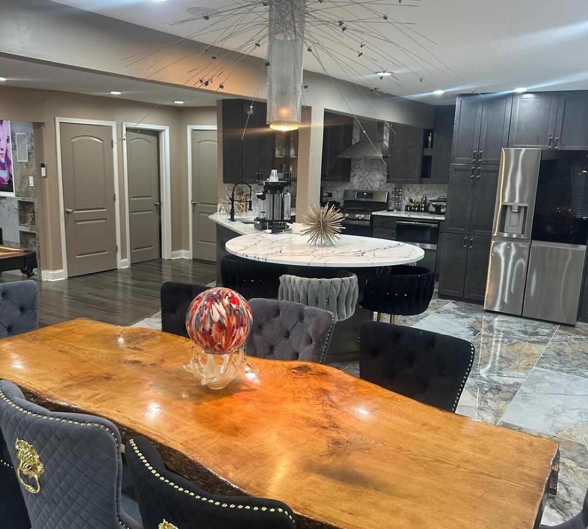 The Marlowe, A Couples Getaway *