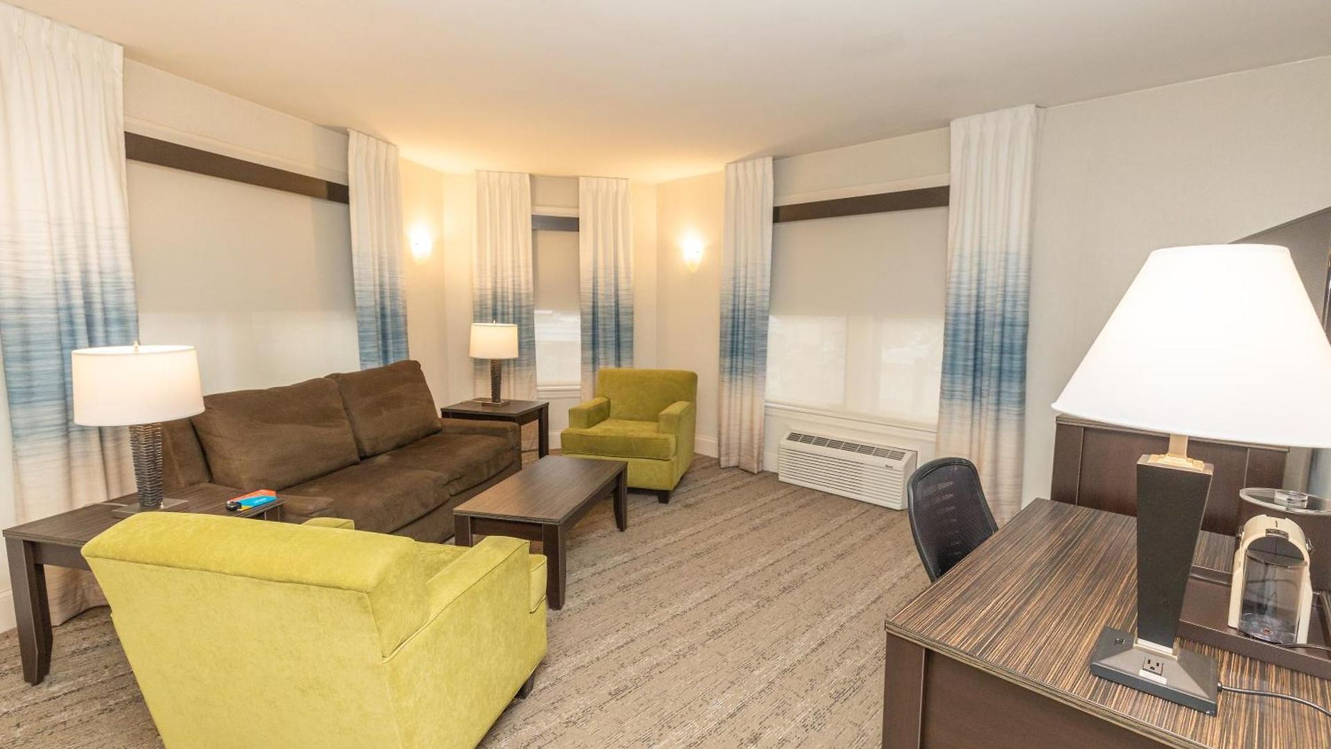 Versey Lincoln Park Hotel Chicago