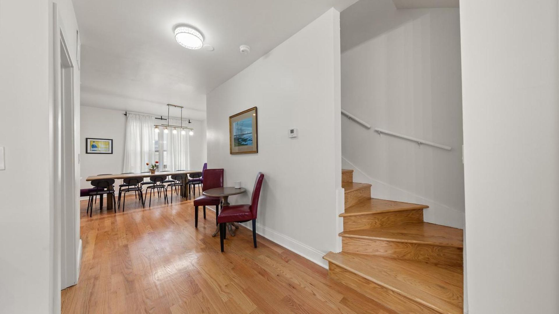 Perfect Location Across From Park & Train Station * Chicago