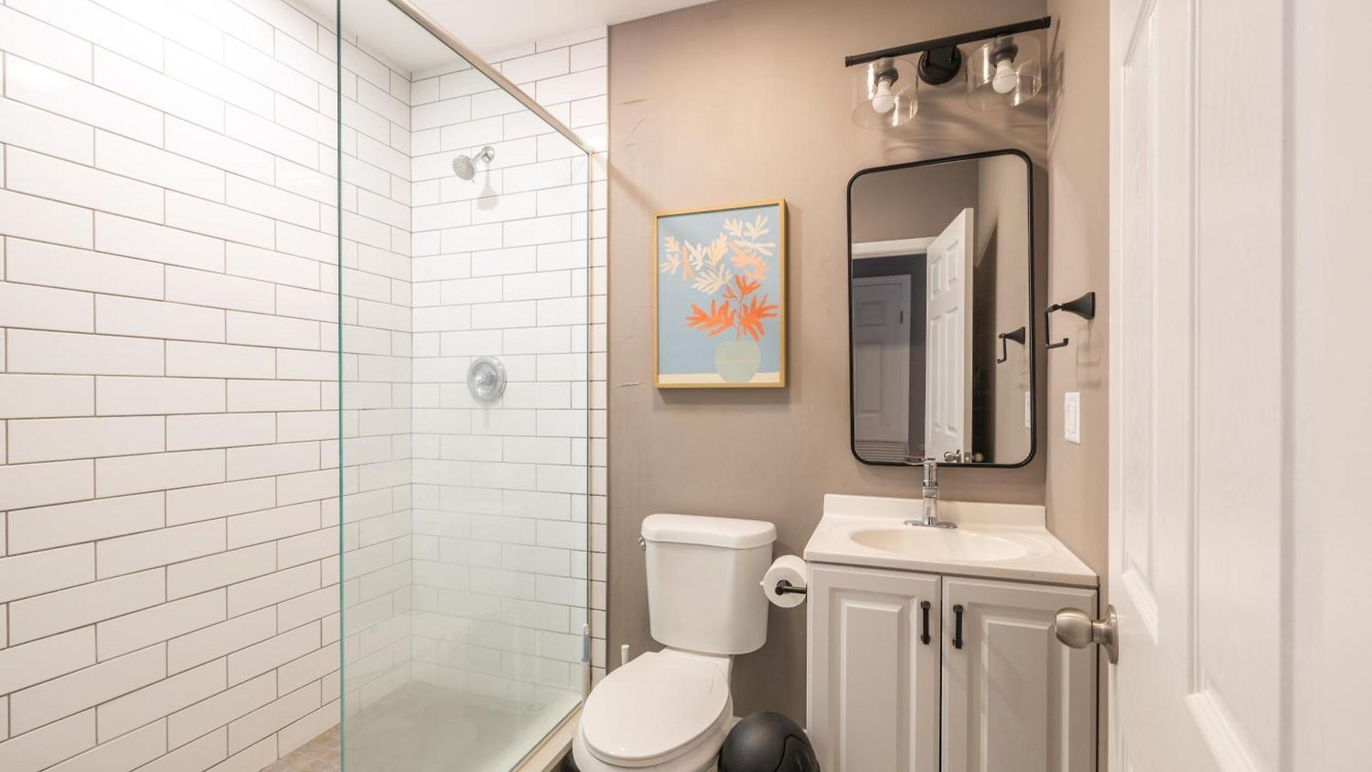 Homestay Kenwood Apartments, Downtown Hyde Park