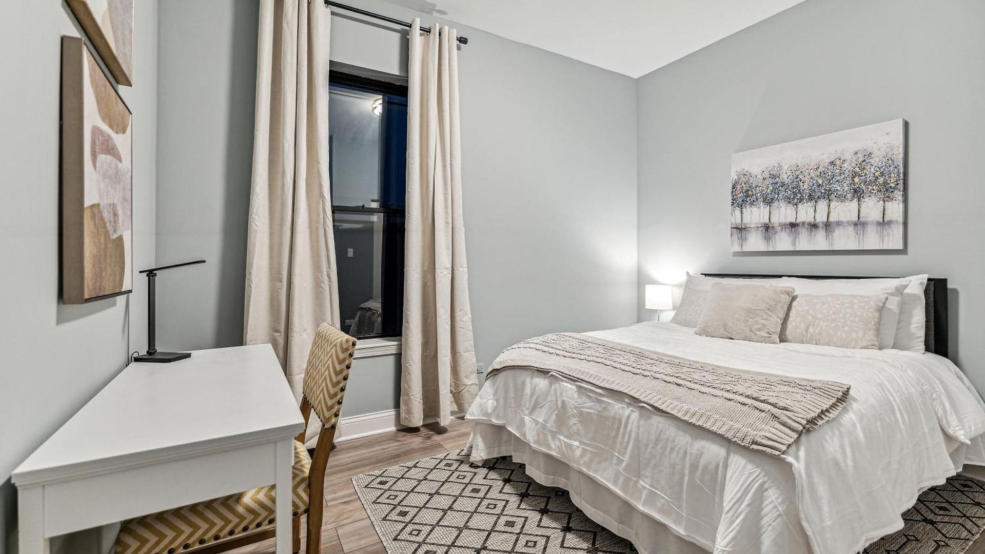 Homestay Drexel Apartments, Downtown Hyde Park Chicago