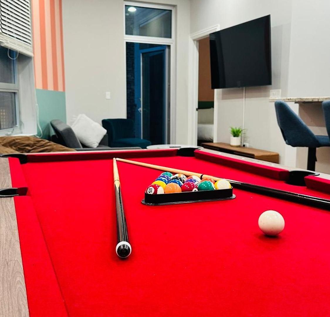 1 Garage Parking, Skyline Rooftop, Pingpong, Balcony *