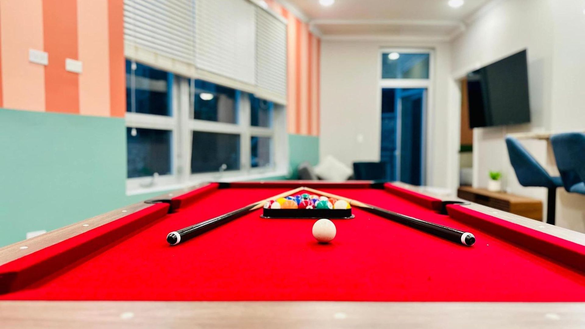1 Garage Parking, Skyline Rooftop, Pingpong, Balcony Chicago