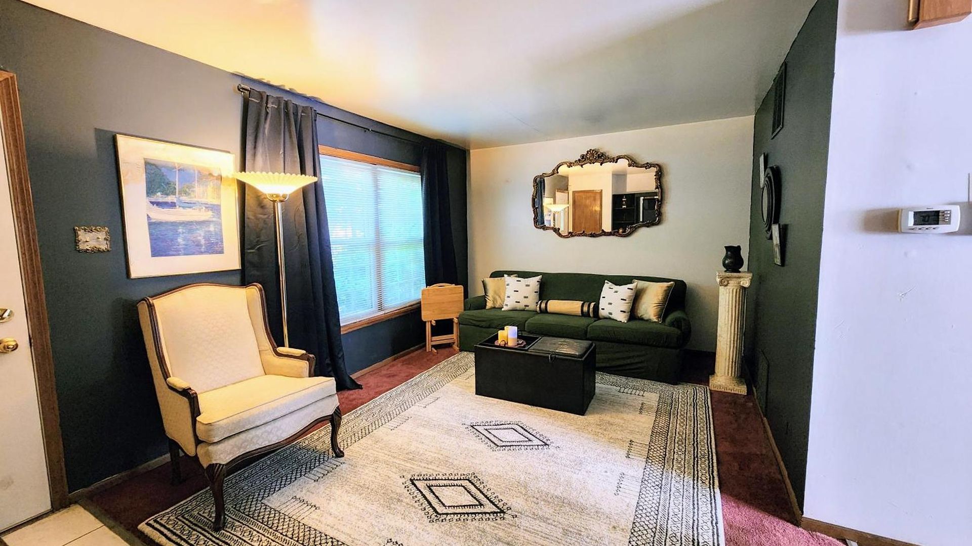 Retro 2 Bedroom 6 Mins To United Center With Parking * Chicago