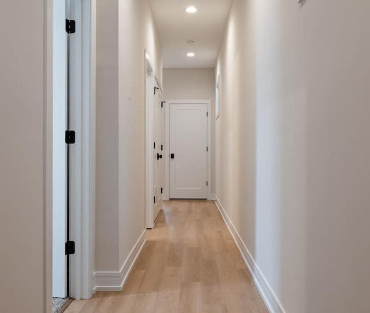 Modern 3br Near Dt Chi *