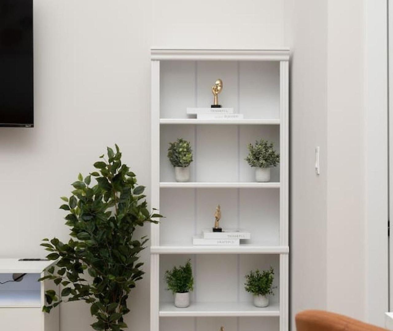 Modern 3br Near Dt Chi