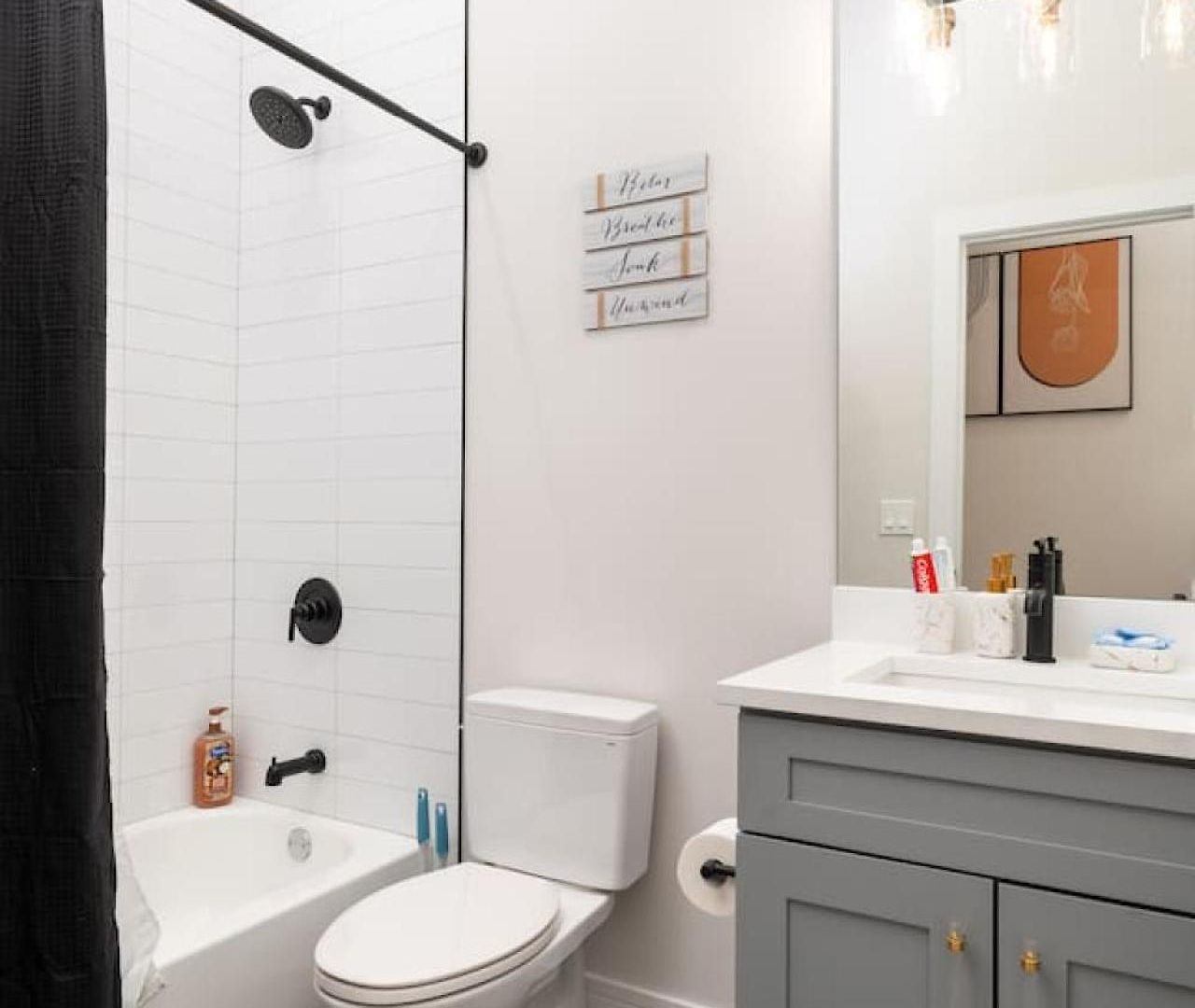 Modern 3br Near Dt Chi *