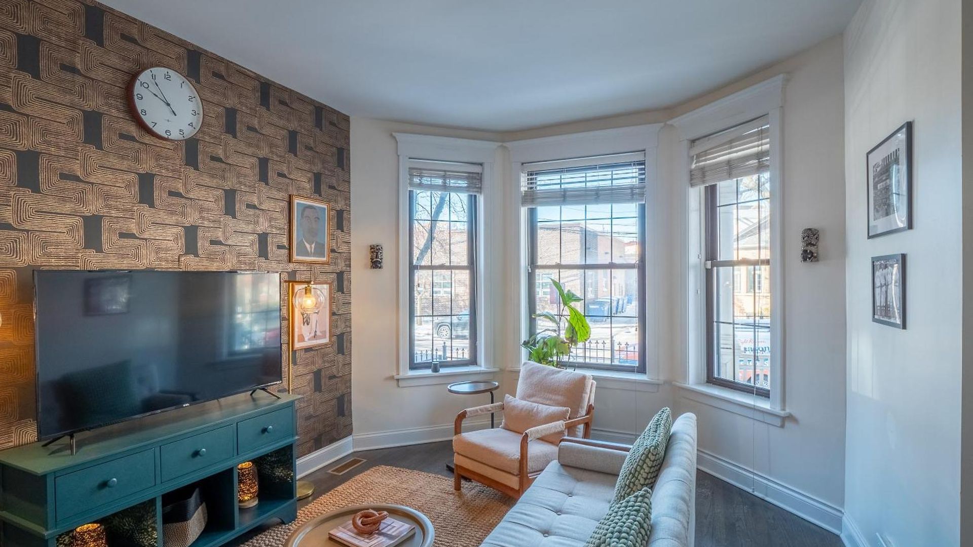Wrigleyville Apartment