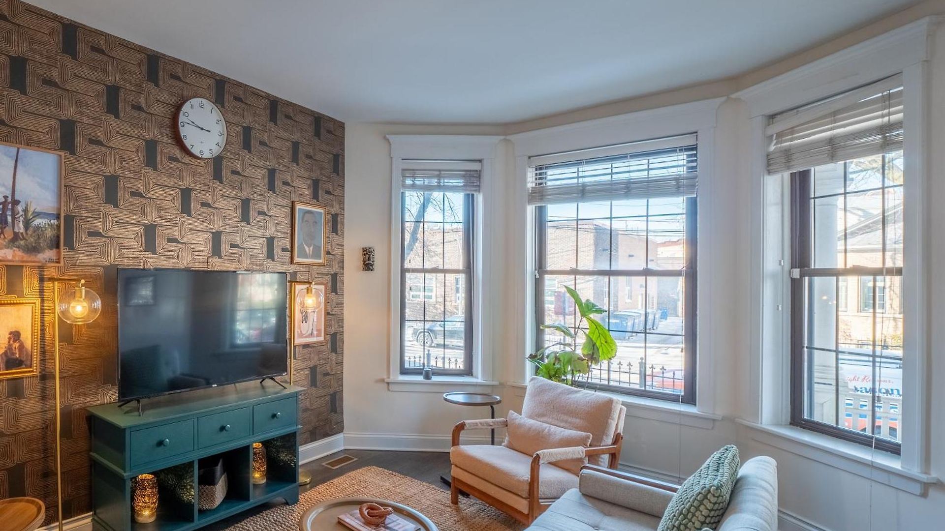 Wrigleyville Apartment Chicago