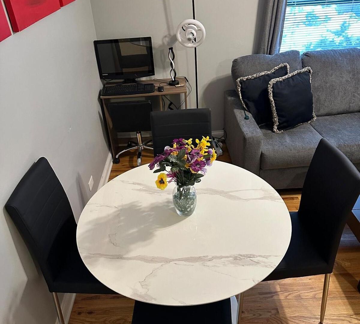 Entire In Heart Of Apartment