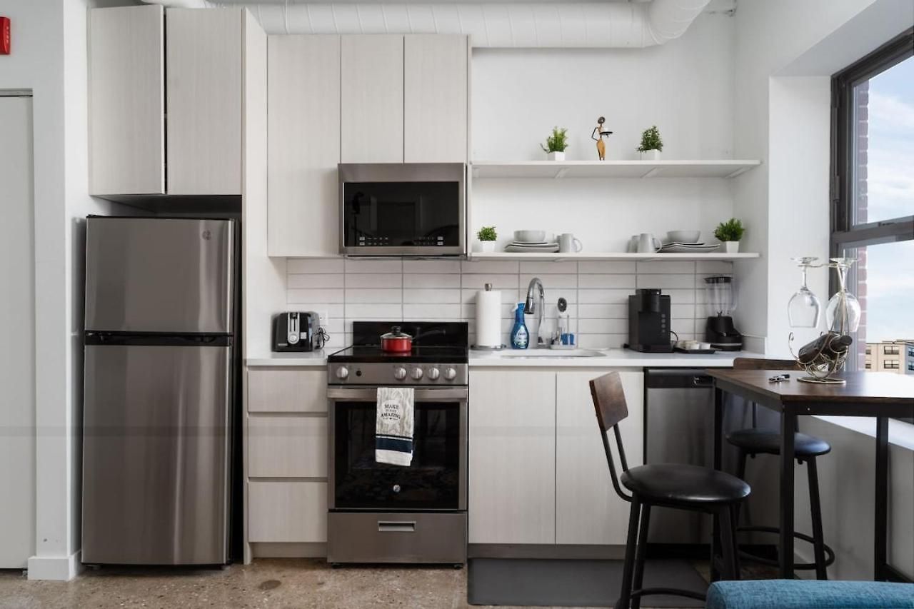 Apartment Regal Stylish Uptown Loft Beachfront Rooftopwfhgym *