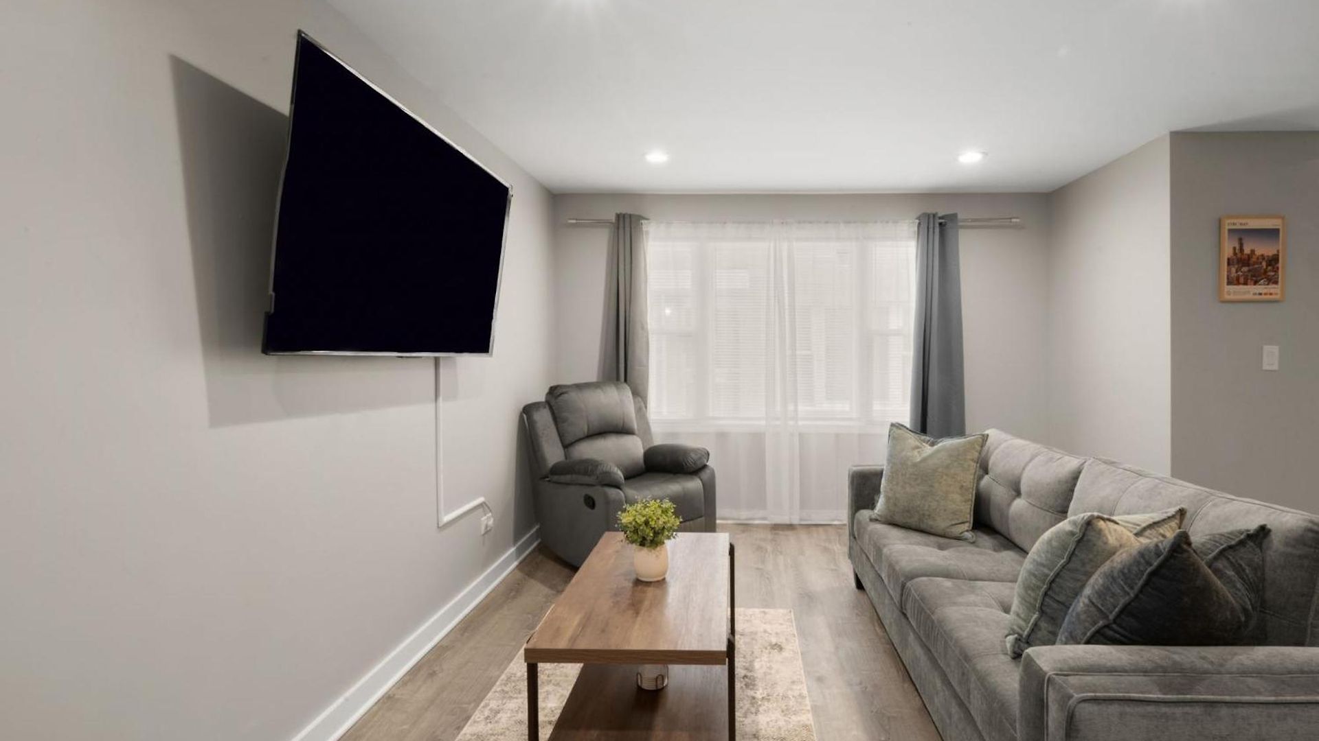 3 Level 10 Min To The Beach, Near Downtown Apartment Chicago