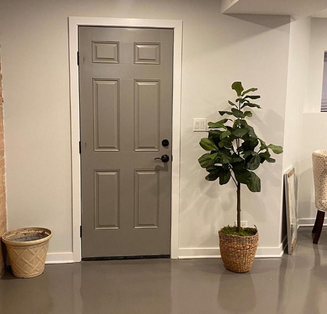 New Adorable Unit Located In Historic Greystone Chicago