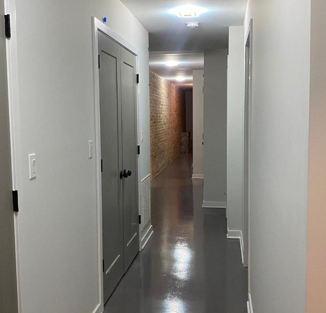 New Adorable Unit Located In Historic Greystone Apartment Chicago