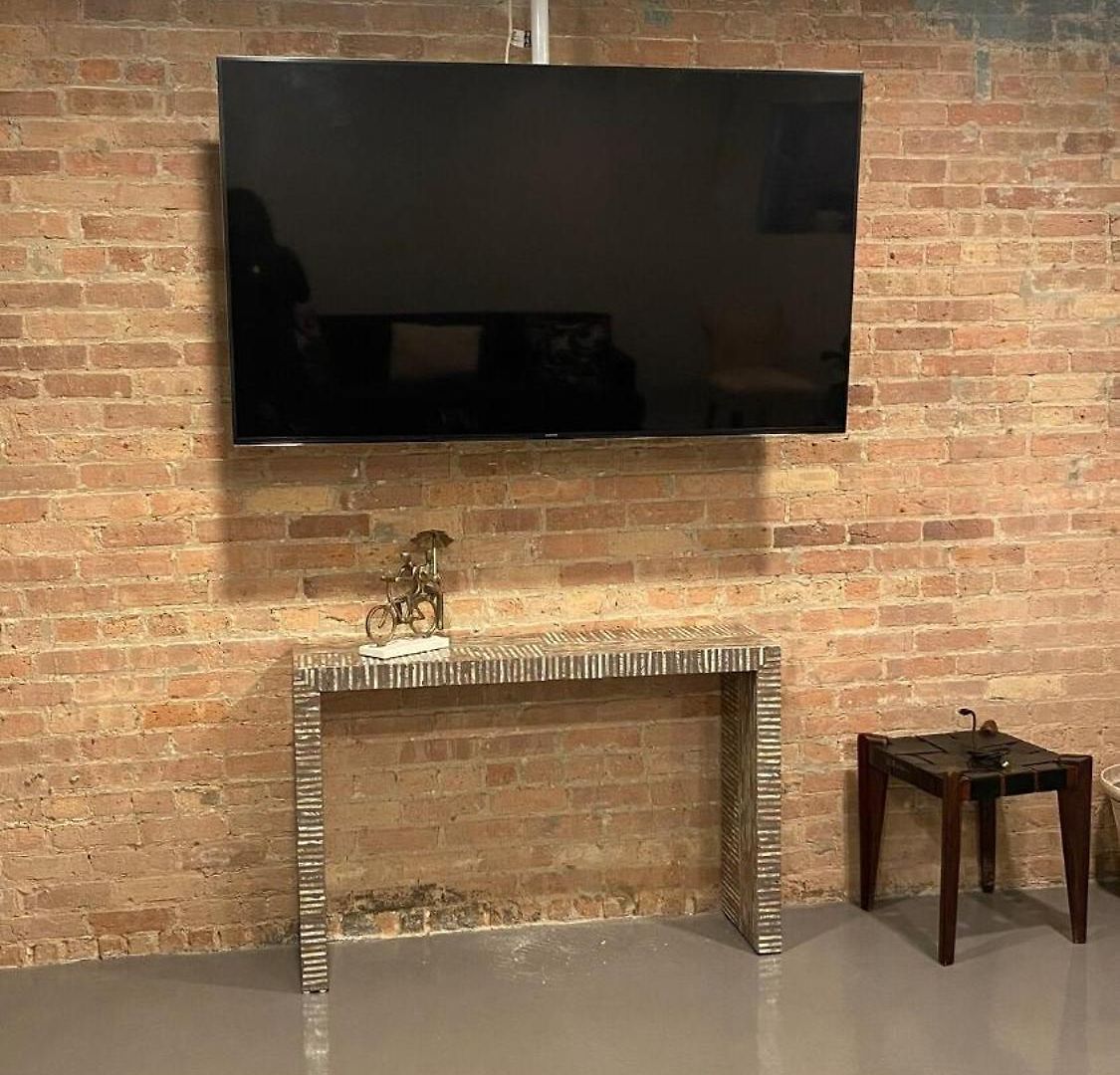 New Adorable Unit Located In Historic Greystone * Chicago