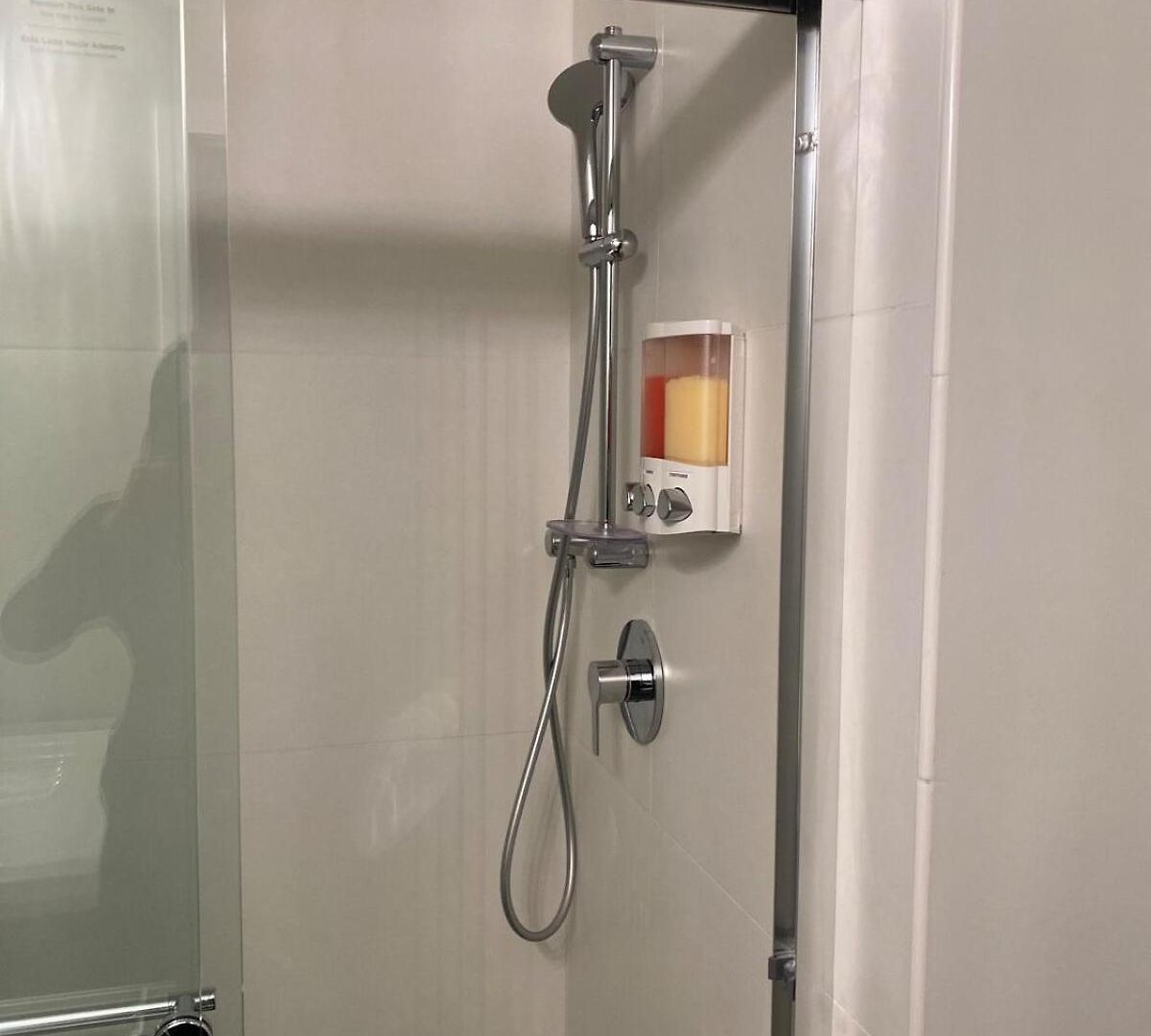 Apartment New Adorable Unit Located In Historic Greystone