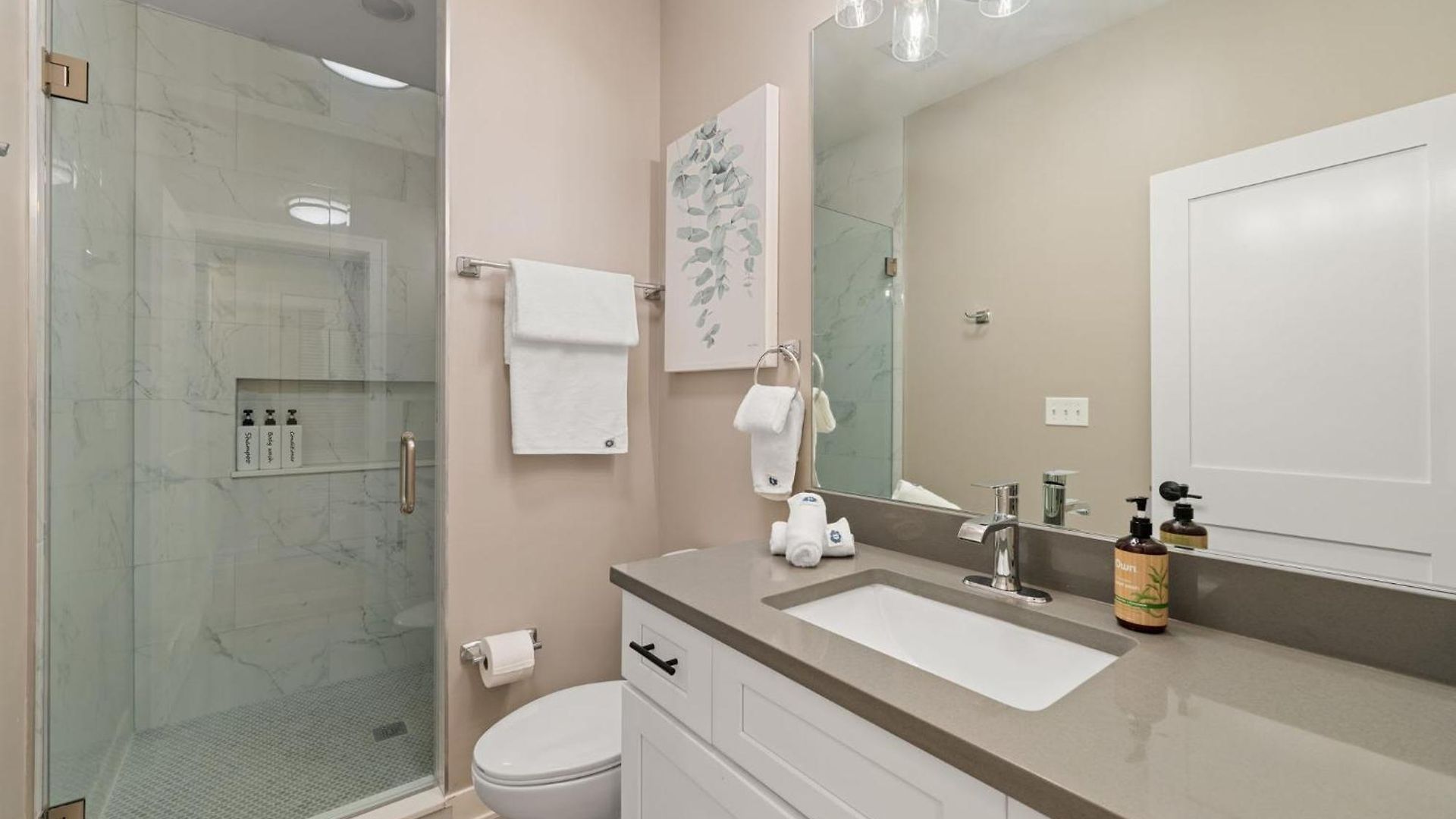 Cozy 3bd 2bath Retreat With Balcony Apartment Chicago