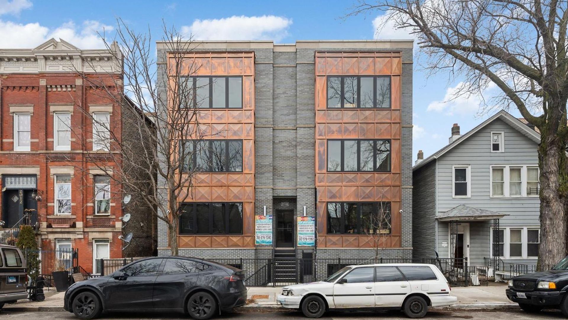 Cozy 3bd 2bath Retreat With Balcony Apartment