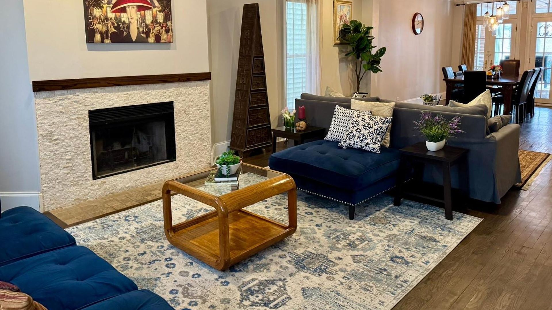 5 Bedroom Huge House In Location Parking Fireplace Back Yard Holiday home Chicago