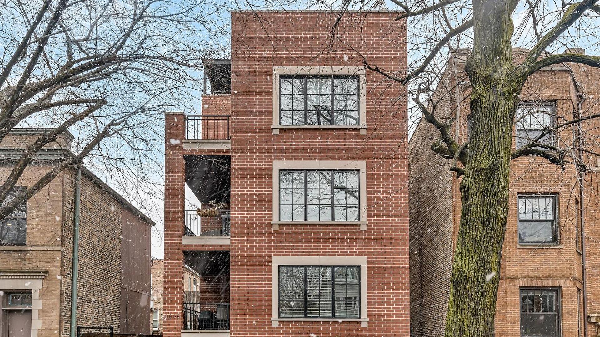 Apartment Elegant Condo-steps From Wrigley Field, 32 Nights Chicago