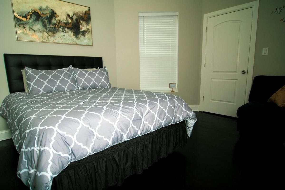 7 Star The Malia Oasis 3br 1 Half Bath Office Space