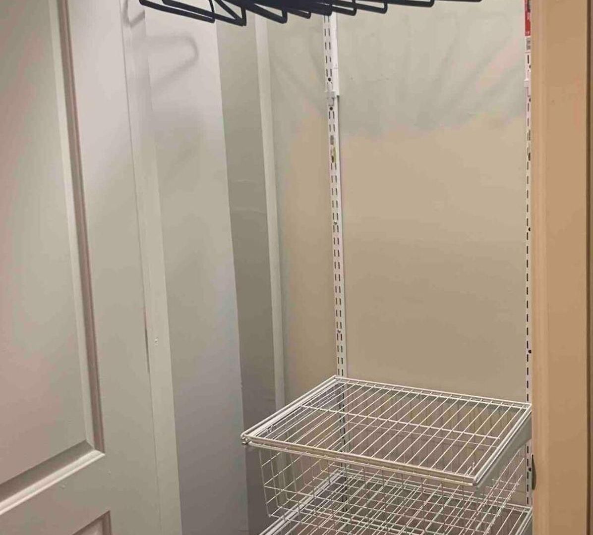 7 Star The Malia Oasis 3br 1 Half Bath Office Space Apartment *