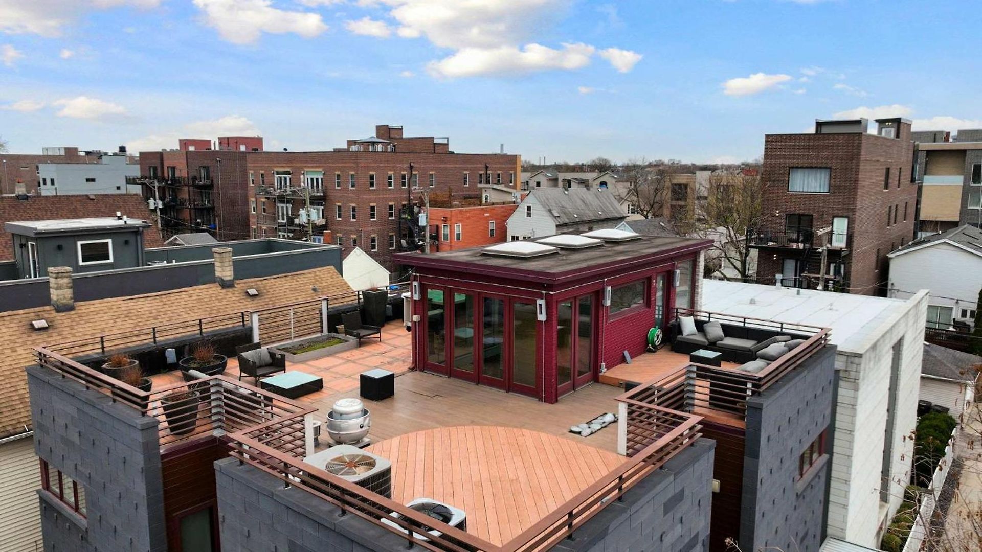 5br 5ba Architectural Estate-theatre Gym Rooftop Holiday home