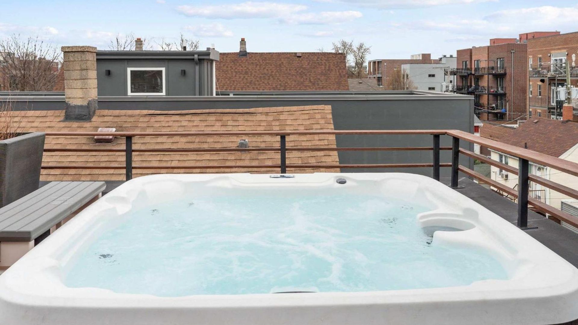 5br 5ba Architectural Estate-theatre Gym Rooftop Holiday home *