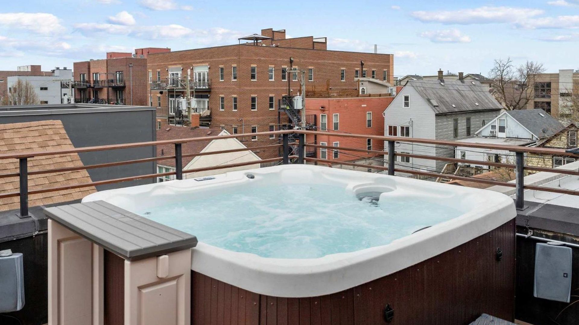 5br 5ba Architectural Estate-theatre Gym Rooftop * Chicago