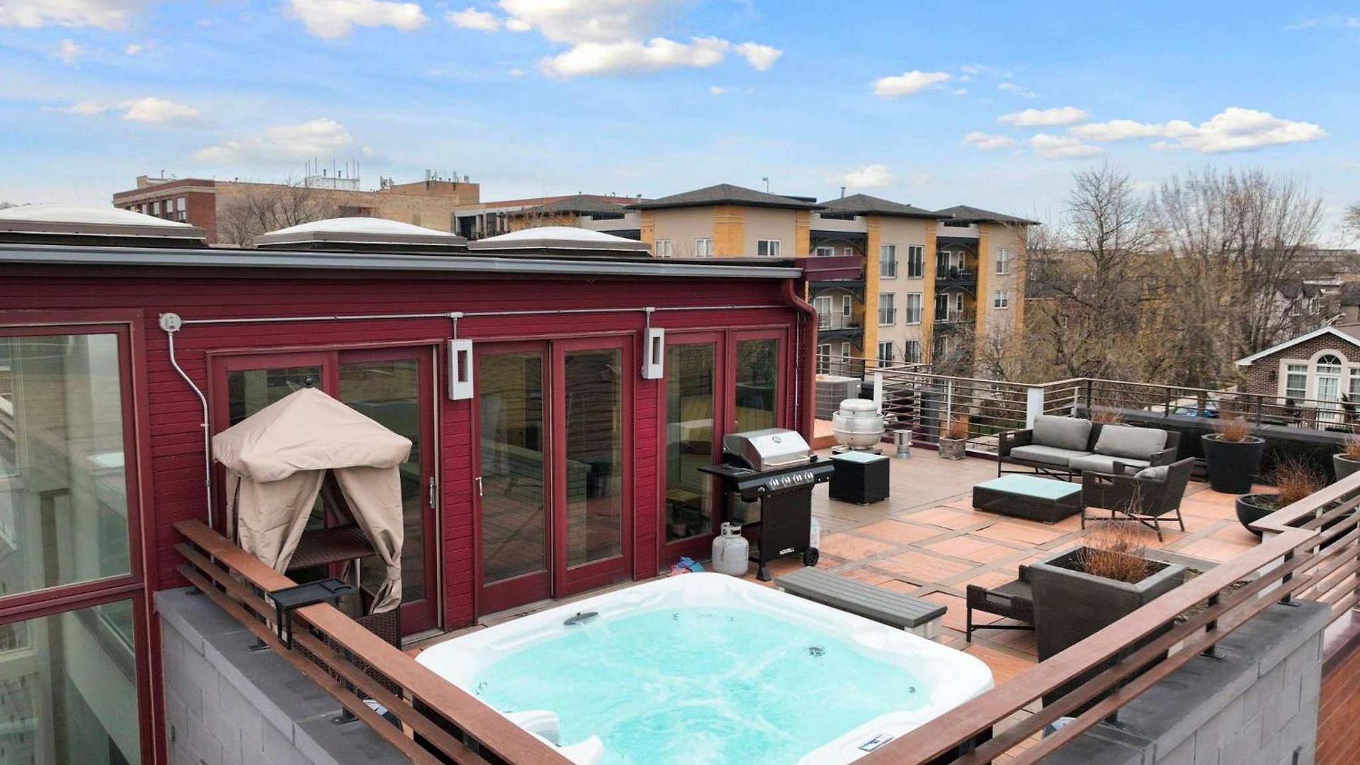 5br 5ba Architectural Estate-theatre Gym Rooftop Holiday home