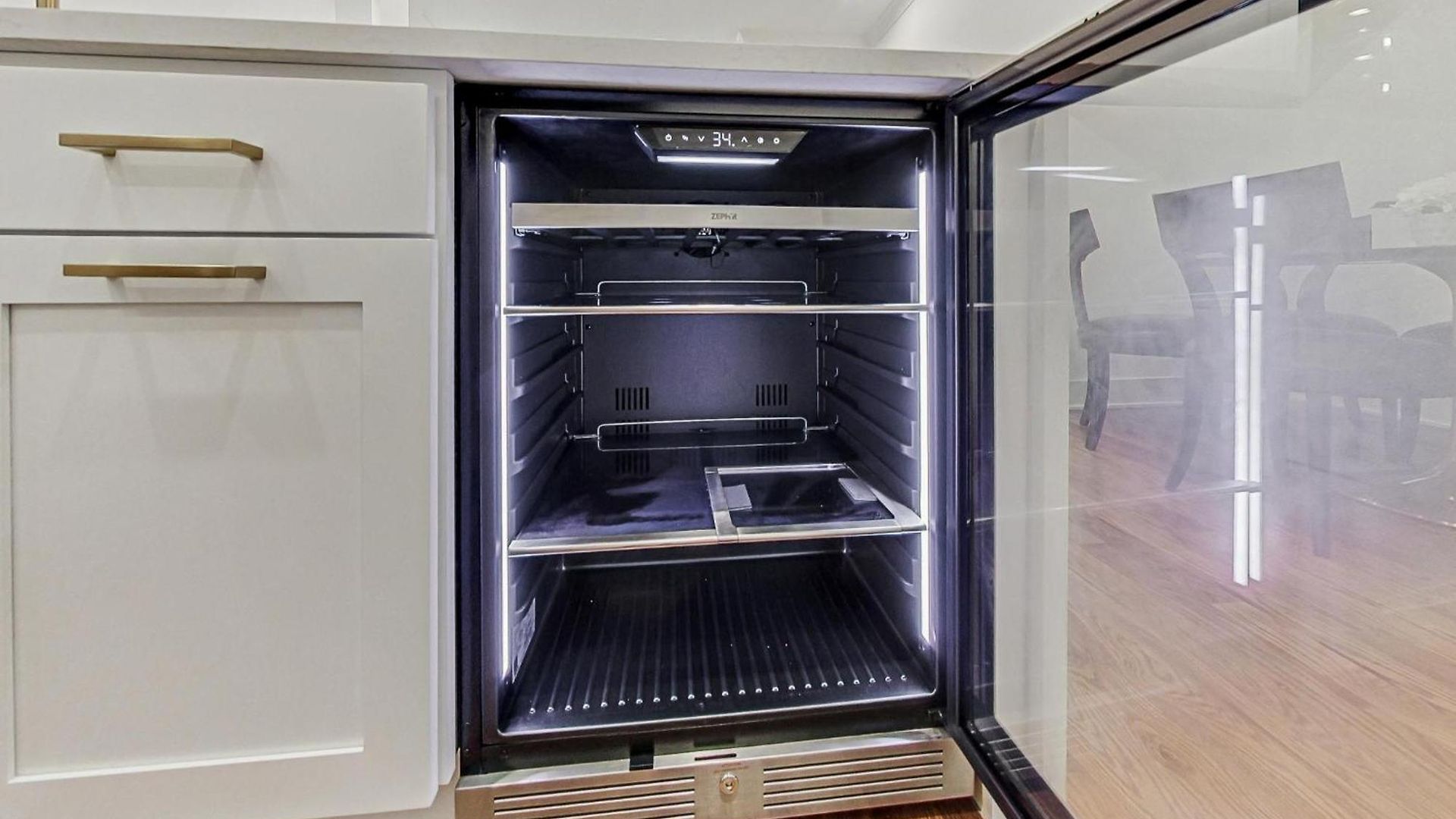 Luxurious Lincoln Park With Gourmet Kitchen Apartment *
