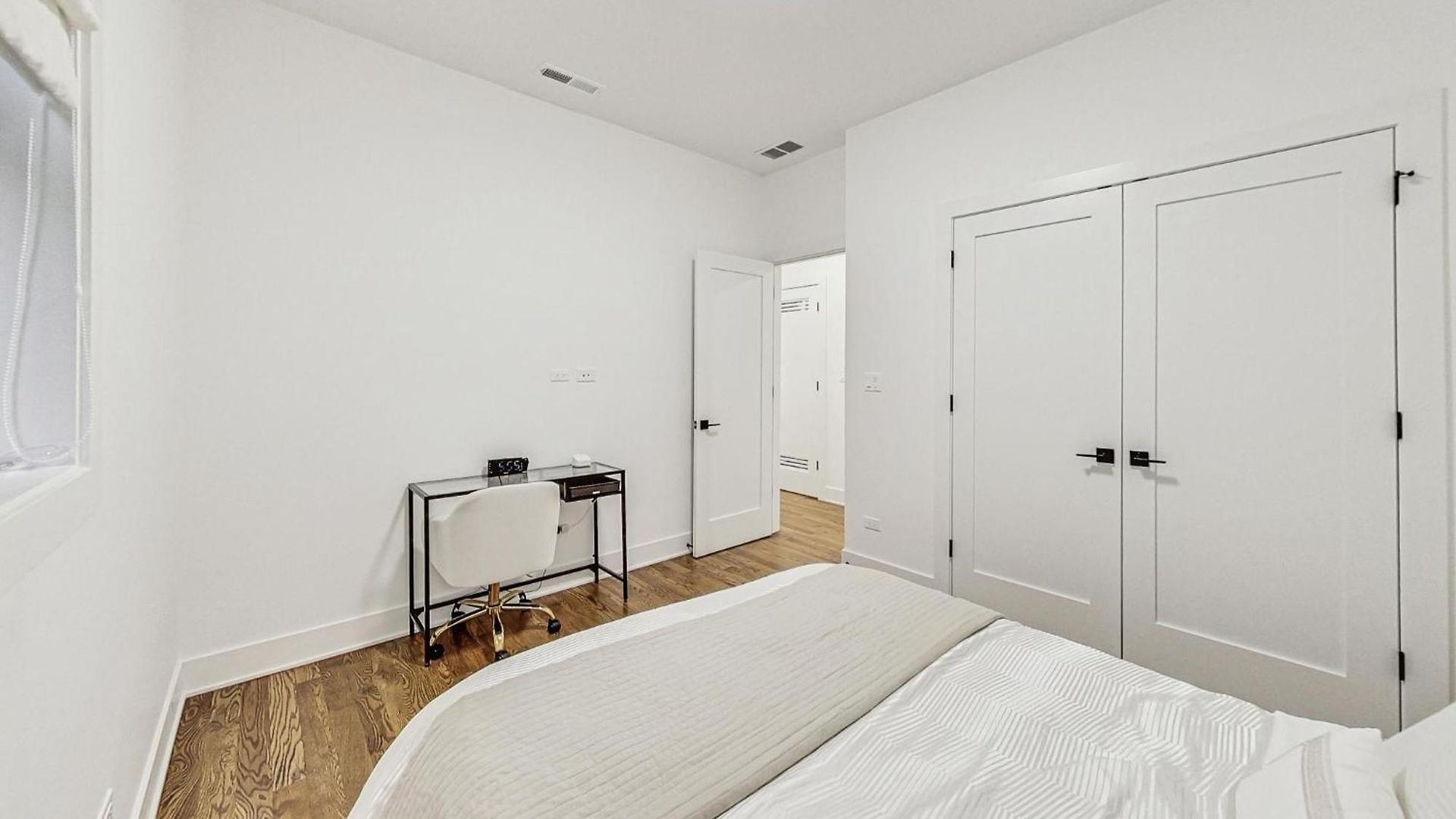 Luxurious Lincoln Park With Gourmet Kitchen Apartment Chicago