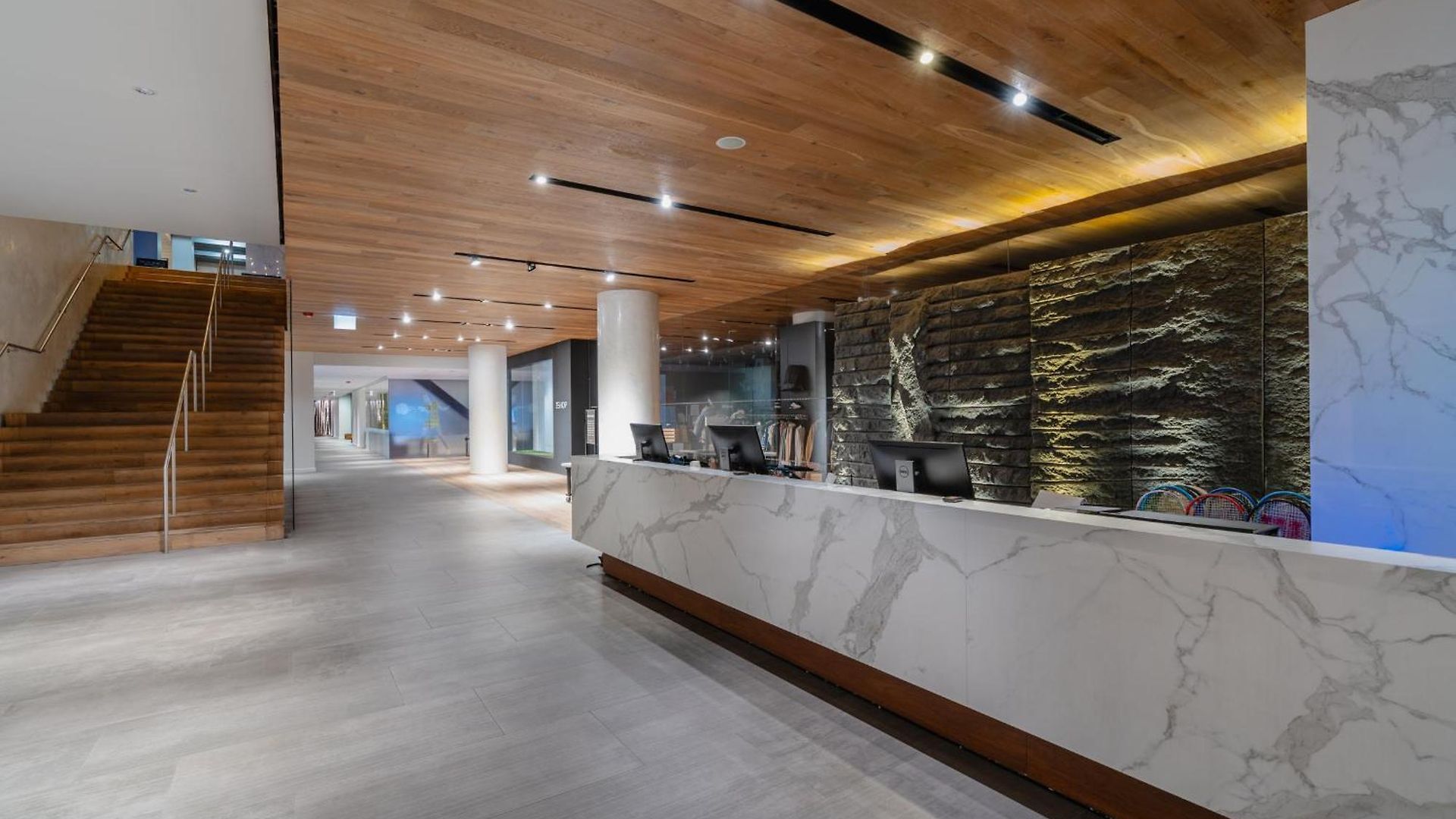 Resort The & Athletic Club At Midtown Chicago
